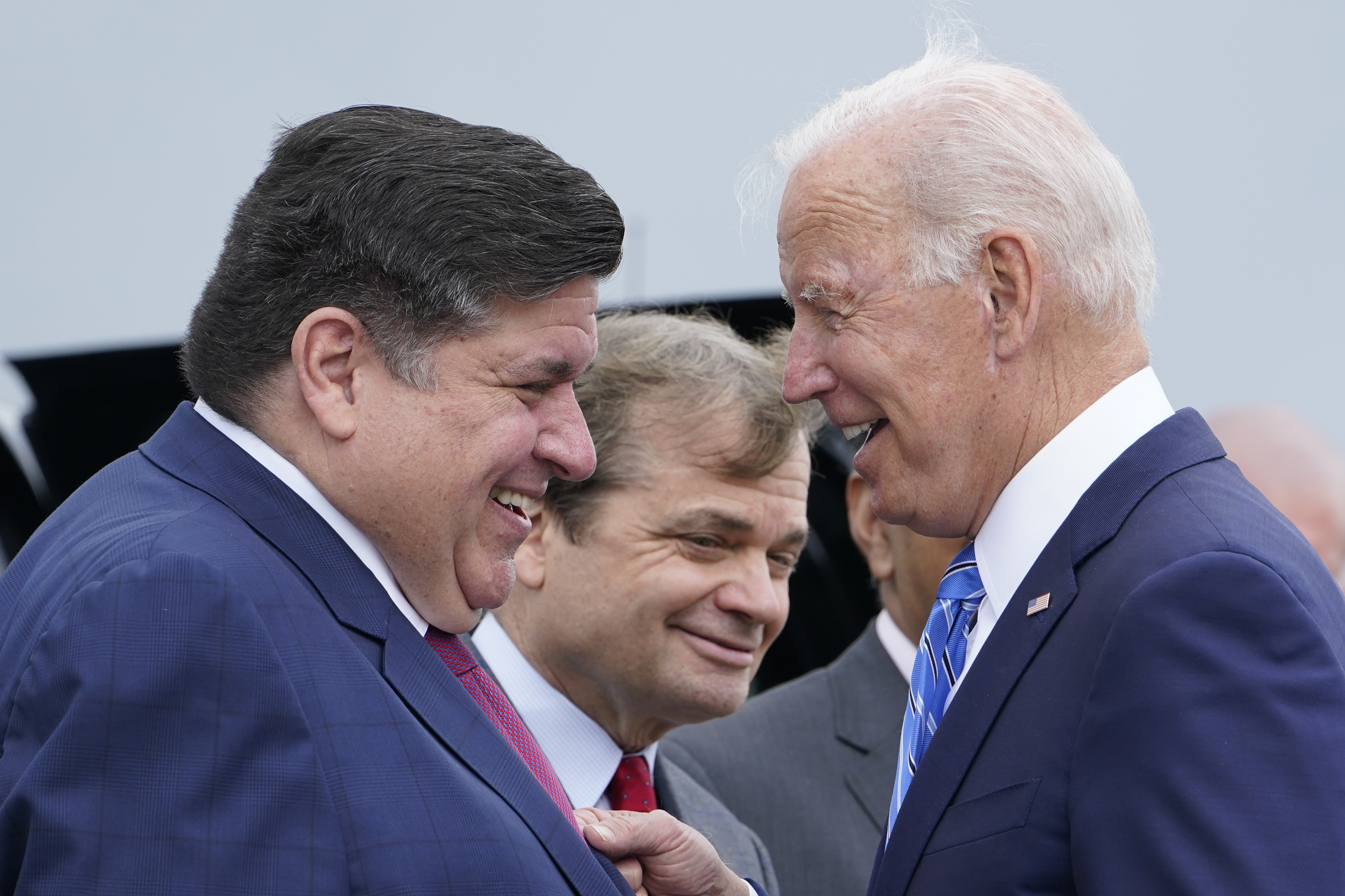 Chicago wins bid to host 2024 Democratic National Convention
