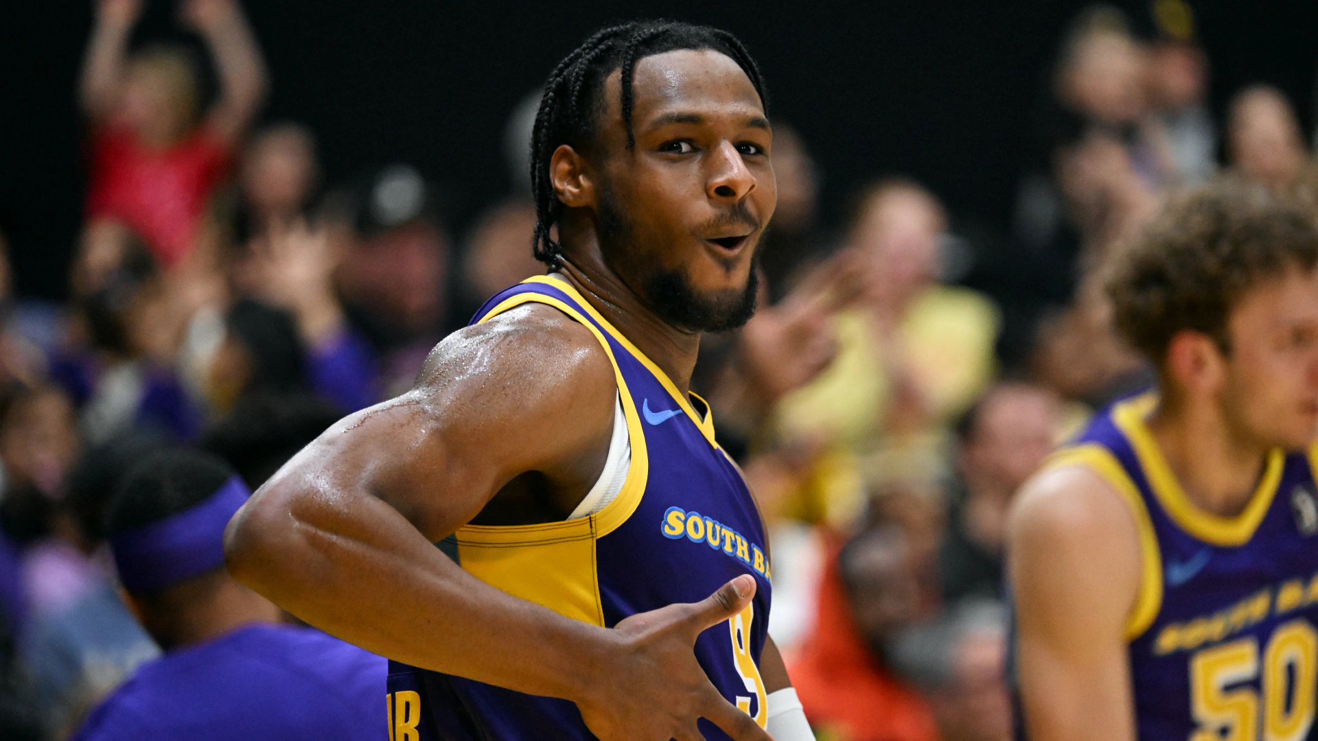 Featured image for Bronny James Shines in G League Debut with Lakers