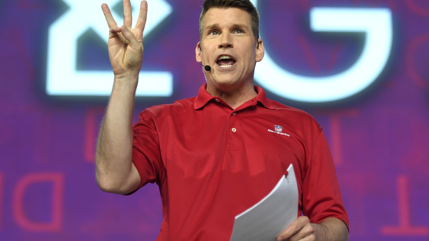 Featured image for DirecTV and NFL Strike Deal for RedZone and Network Channels.