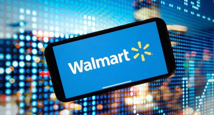 Walmart Breaks Into the $1T Market-Cap Club With AI-Driven Growth