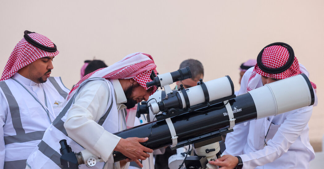 Featured image for Ramadan 2024: Global Observance and Start Date Explained