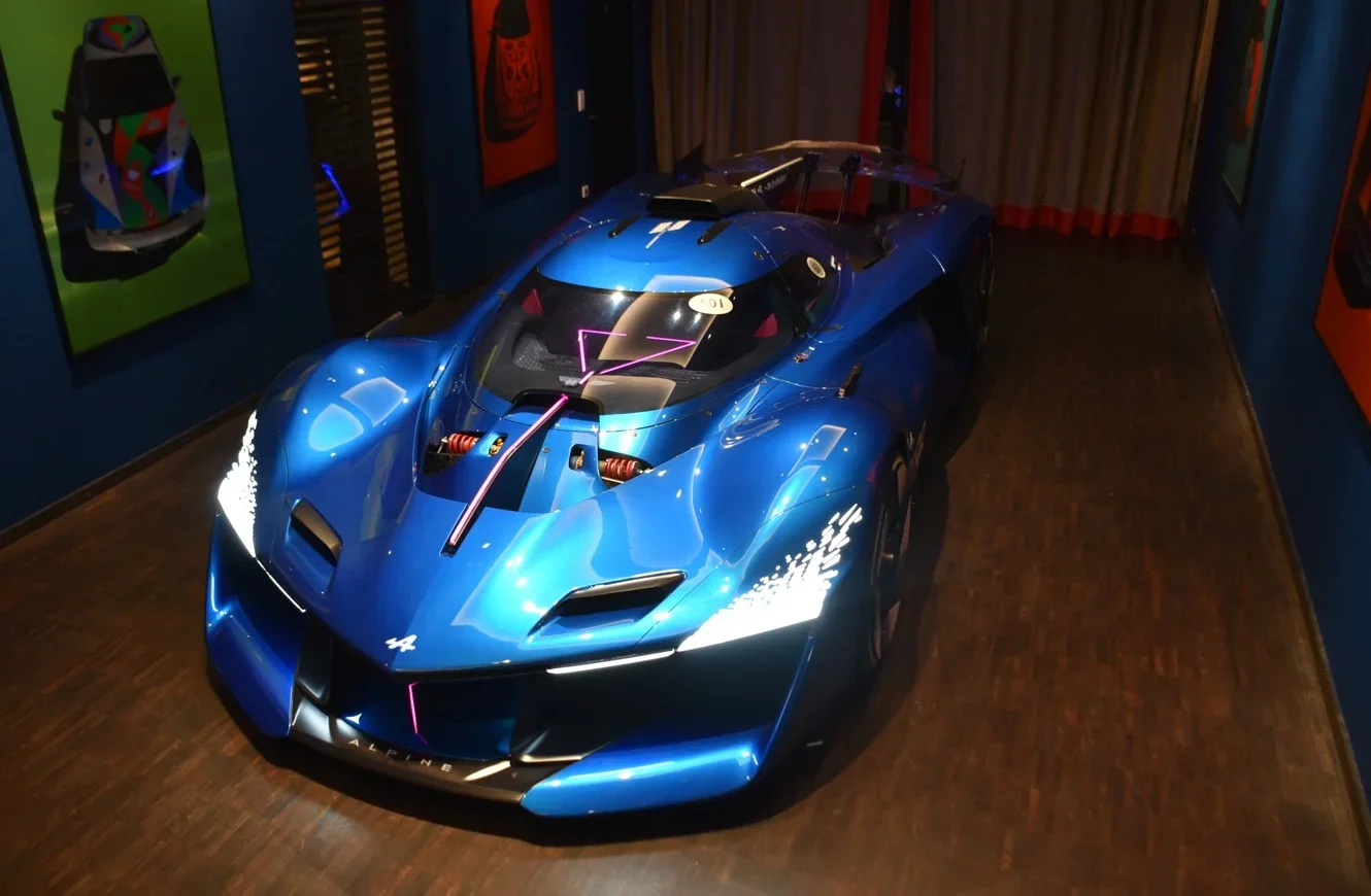 Alpine's Alpenglow Hydrogen V6 Roars to 9,000 RPM with Water-Only Exhaust