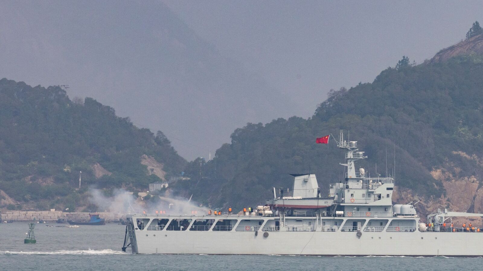 Featured image for China Deploys Six Warships to Middle East Amid Israel-Hamas Conflict