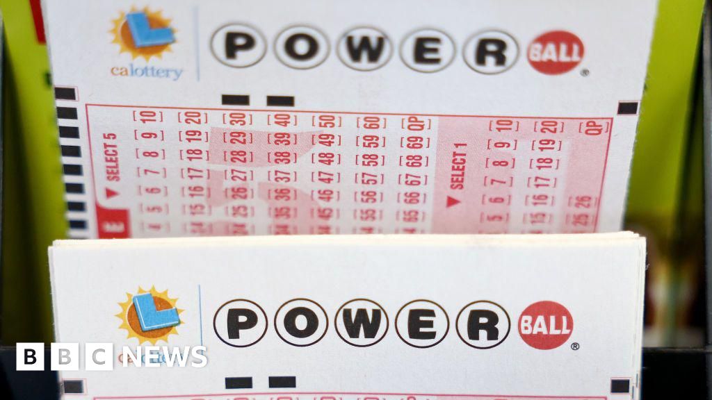Featured image for Arkansas Wins $1.8 Billion Powerball Jackpot on Christmas Eve