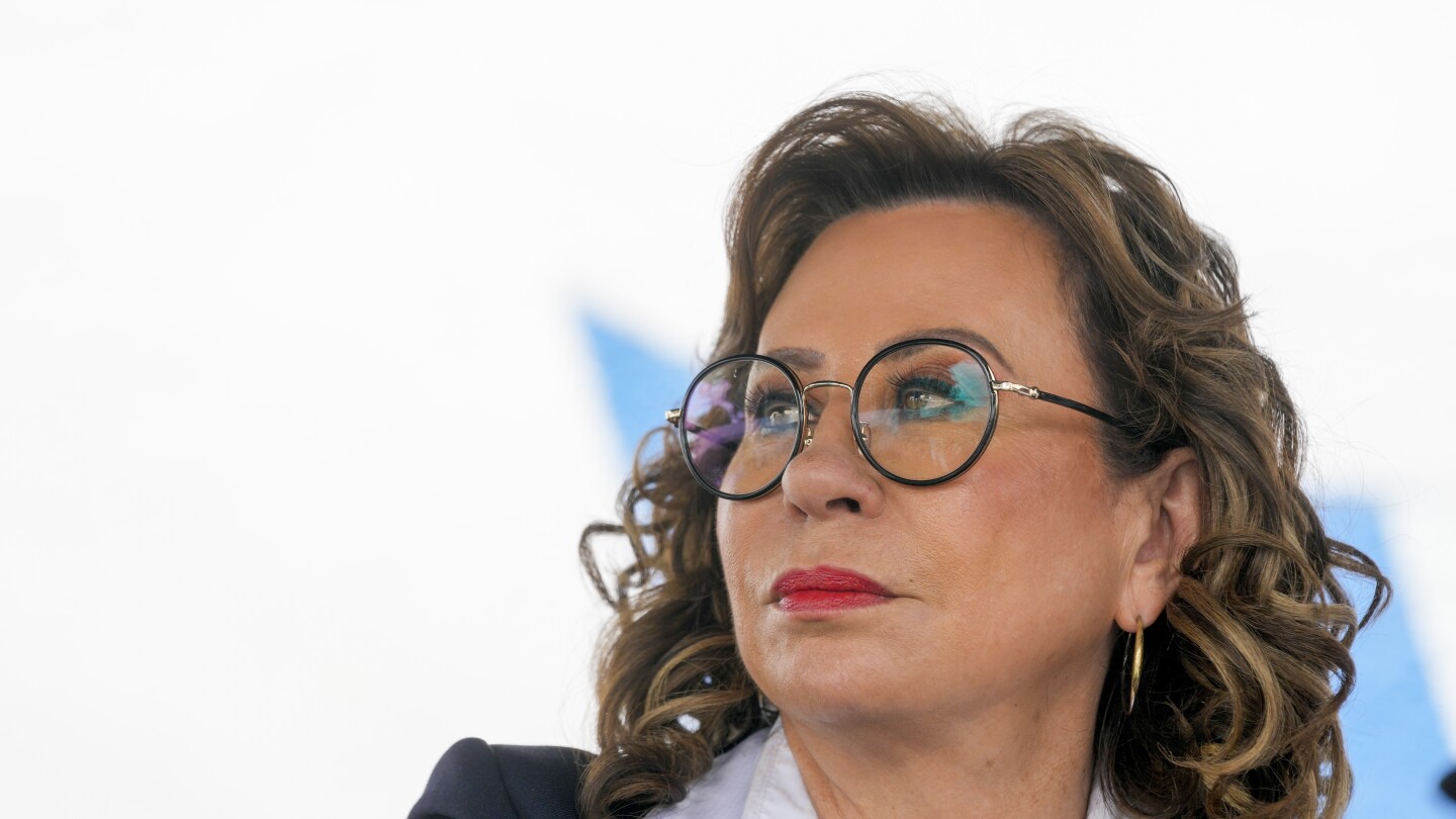 Featured image for "Guatemala's Veterans Rally Behind Sandra Torres for President"