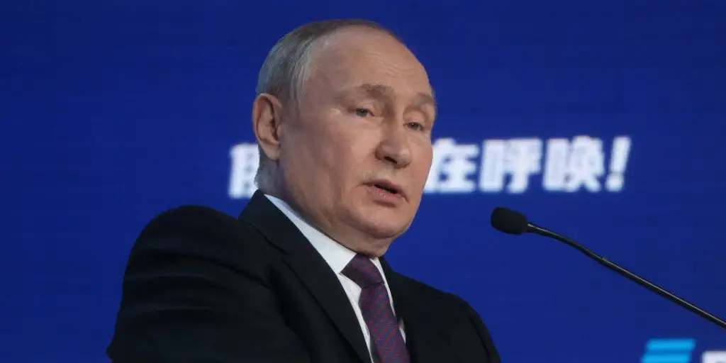 "Putin's Unsettling Encounter: Confronting His AI 'Double' in a 4-Hour Press Conference"