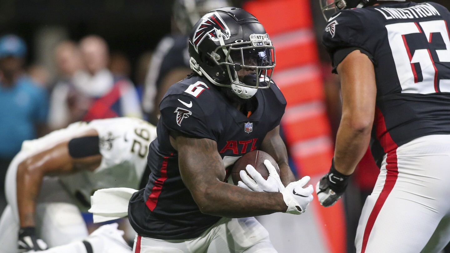 Raiders Secure Super Bowl Champion RB Damien Williams