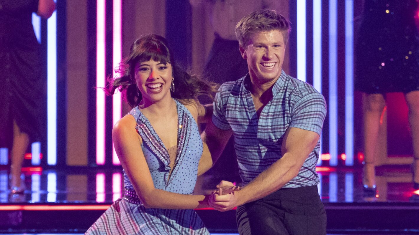 Featured image for DWTS Fans Celebrate Pairings and Highlights from the 20th Anniversary