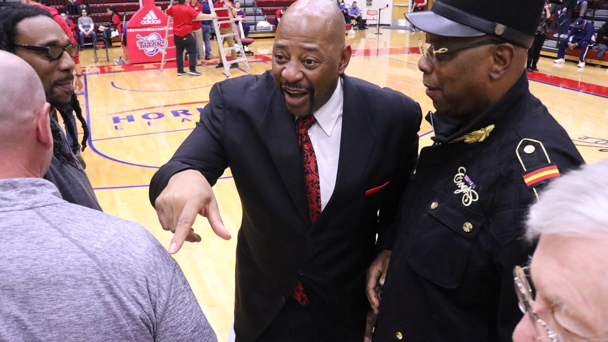 Detroit Mourns the Loss of Basketball Legend Earl Cureton at 66