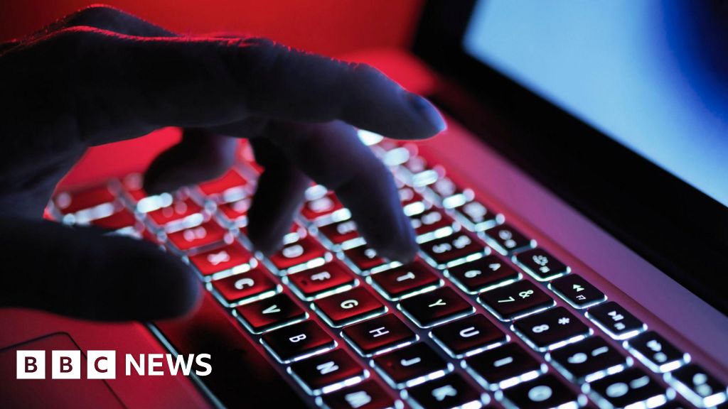 Featured image for Feds Dismantle World's Largest Botnet, Arrest Administrator