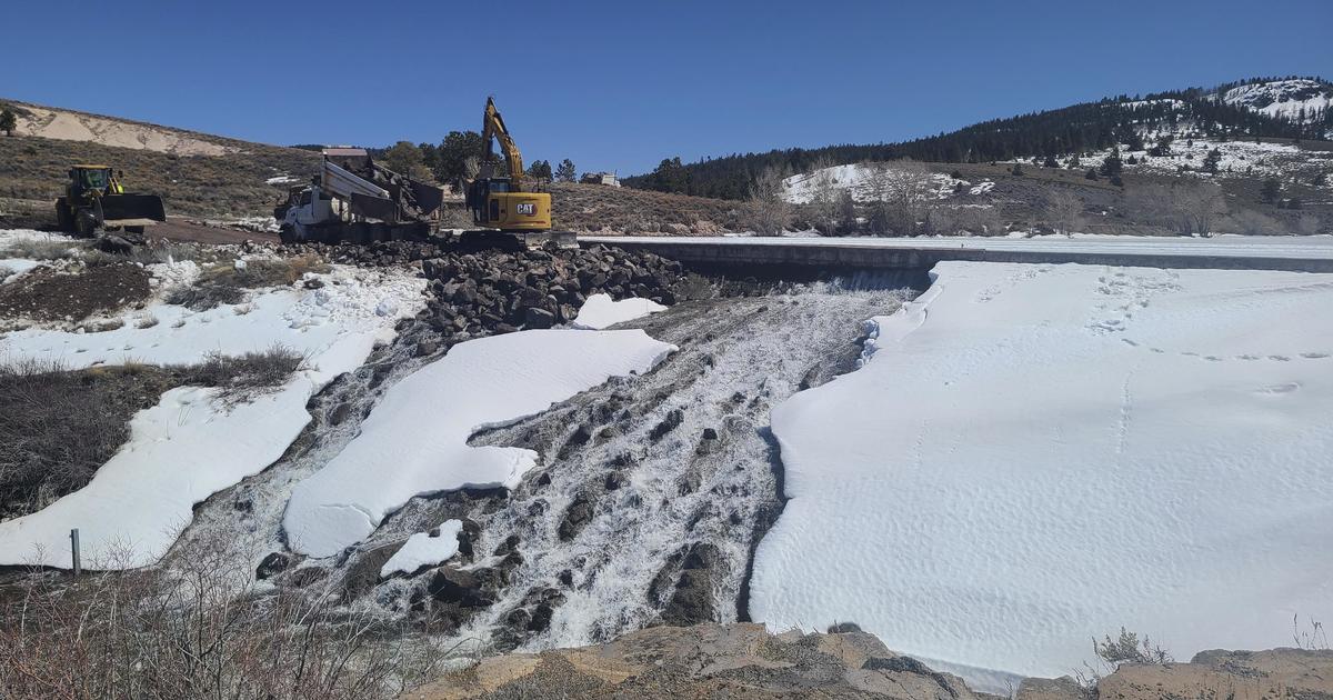 Featured image for "Emergency Evacuation: 60-Foot Crack in Panguitch Dam Sparks Flash Flood Threat"