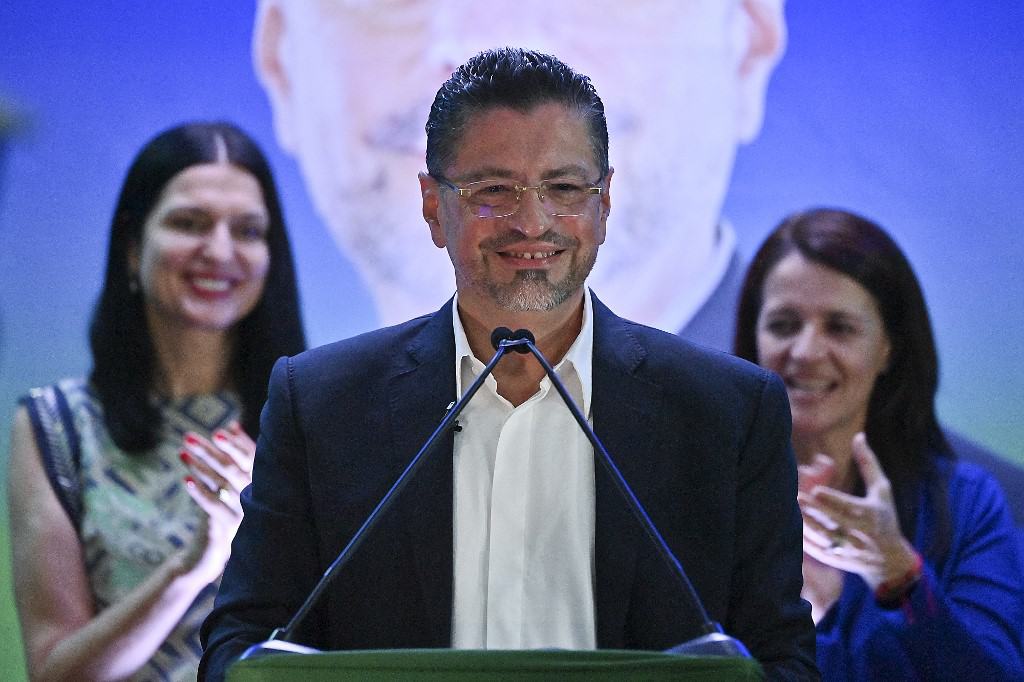 Featured image for "Costa Rica's President Chaves Accused of Influence Peddling"