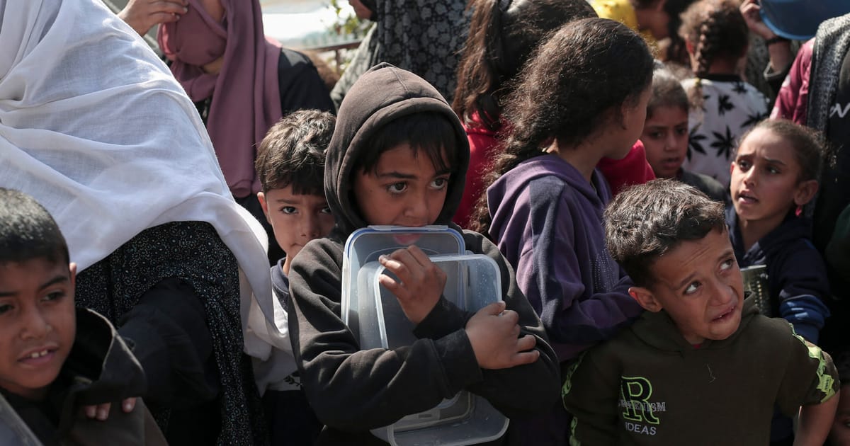 "Netanyahu Denies Starvation in Gaza Despite Children's Deaths"