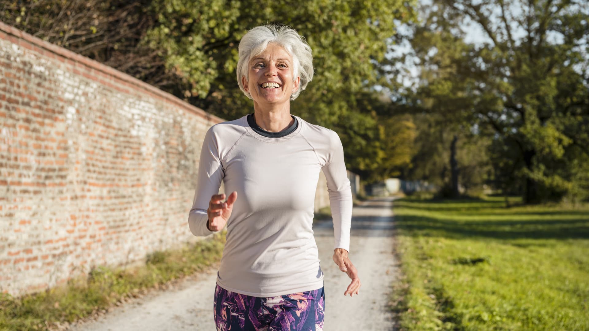 "Unlocking the Secrets to a Longer, Healthier Life: 8 Habits That Add Up to 24 Extra Years"