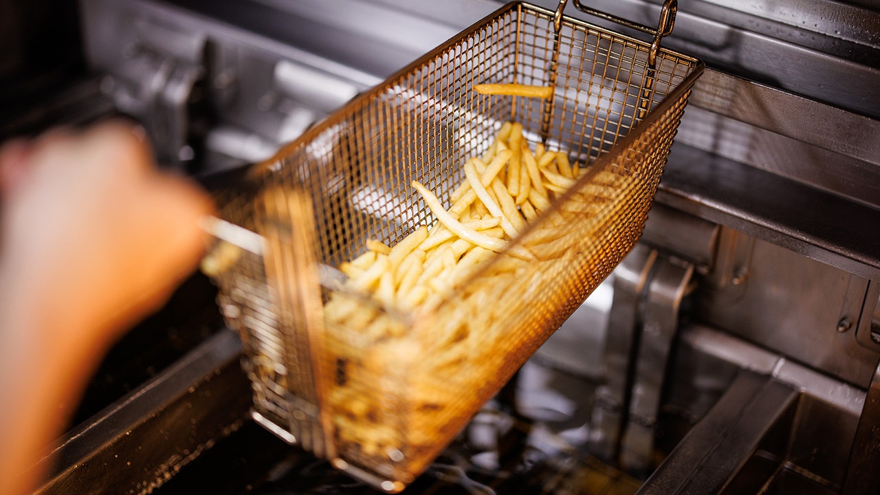 "Pastor Faces Charges for Alleged Attempt to Deep-Fry McDonald's Employee Over Disrespect"