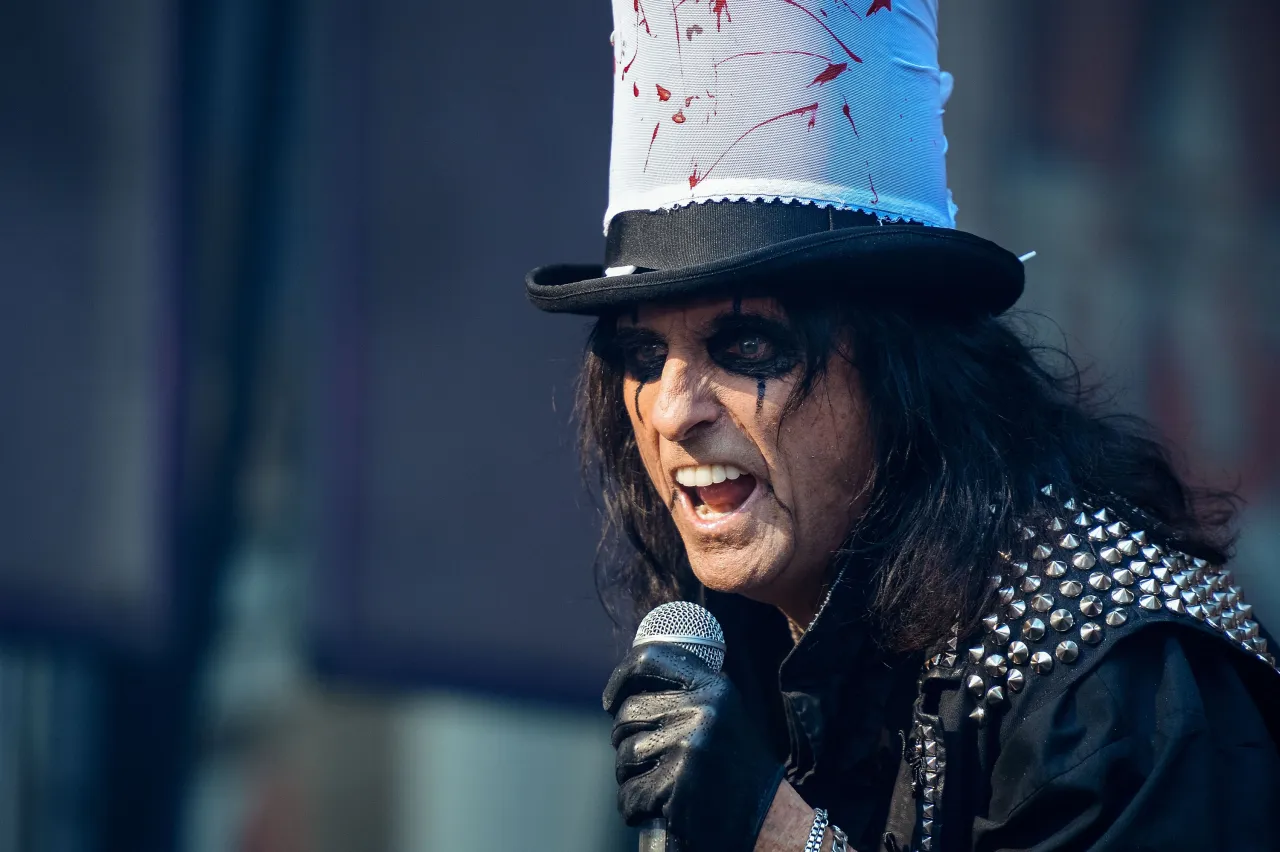 Featured image for Alice Cooper's Electrifying Tour Hits Multiple States