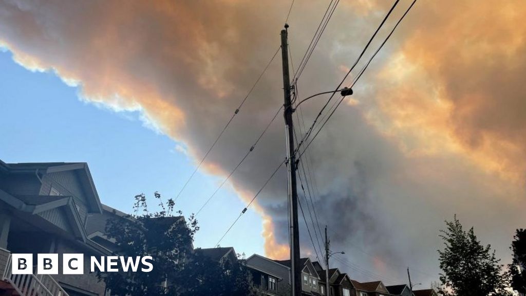 "Nova Scotia's Unprecedented Wildfires Worsen, Forcing Evacuations"