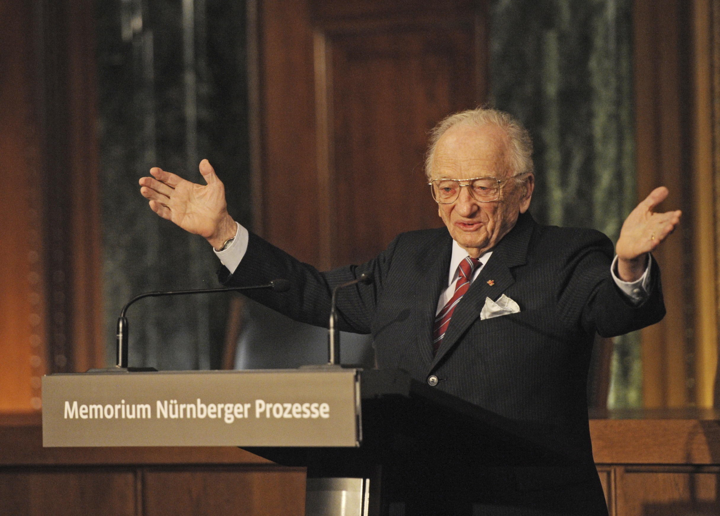 Featured image for Last surviving Nuremberg prosecutor, Ben Ferencz, dies at 103.