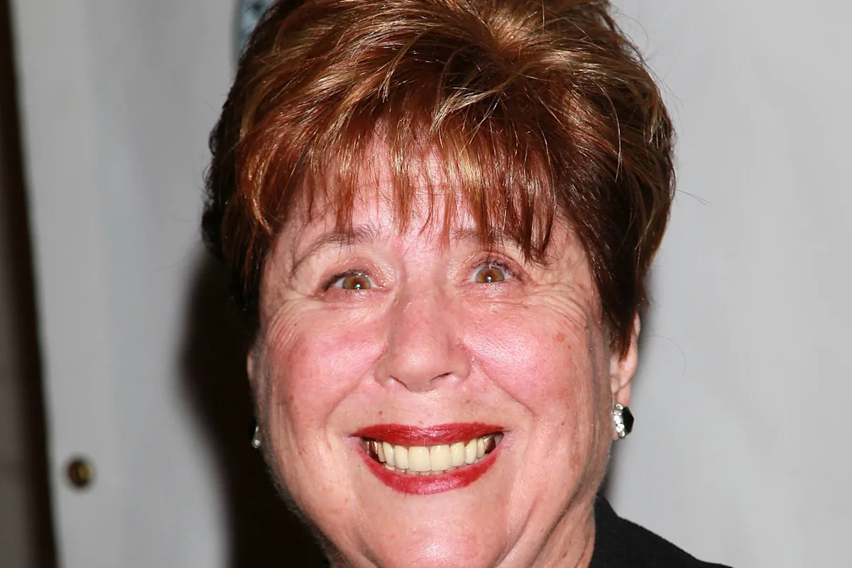 Featured image for Helen Siff, Character Actress from 'Hail, Caesar!' and 'You Don’t Mess With the Zohan,' Dies at 88