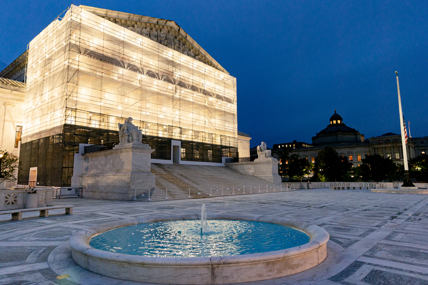 Supreme Court to Rule on Rastafarian's Dreadlock Rights and Prison Officials' Liability