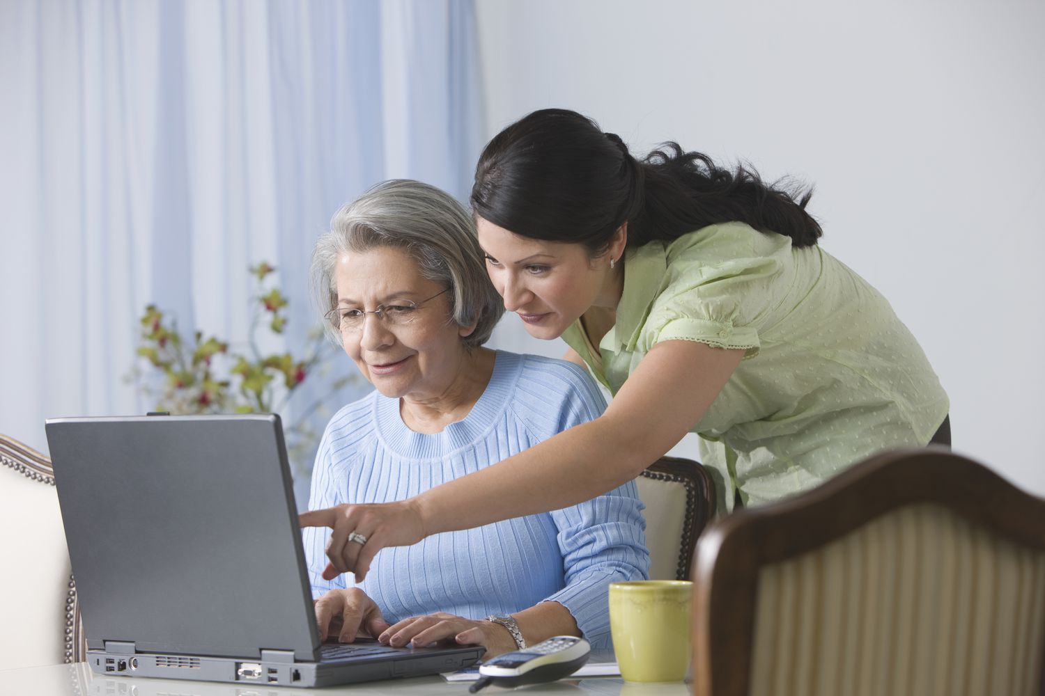 Comparing CD Rates and Savings Accounts: May 2023 Update.