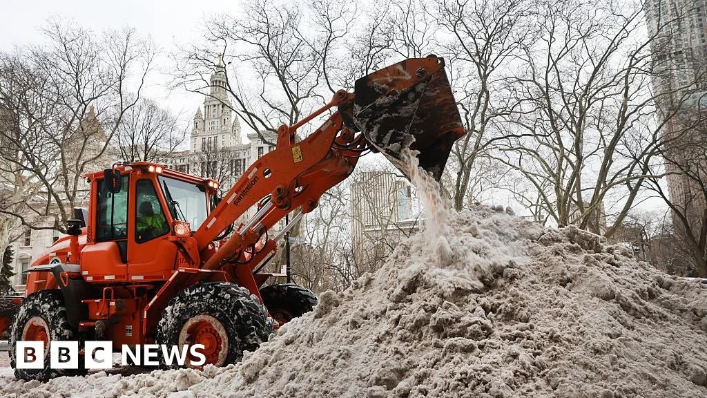 Deadly Winter Storm Slams US, Knocking Out Power and Grounding Flights