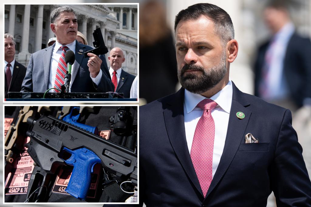 "Controversy Surrounds Biden's New Pistol Rule and GOP's Efforts to Overturn It"