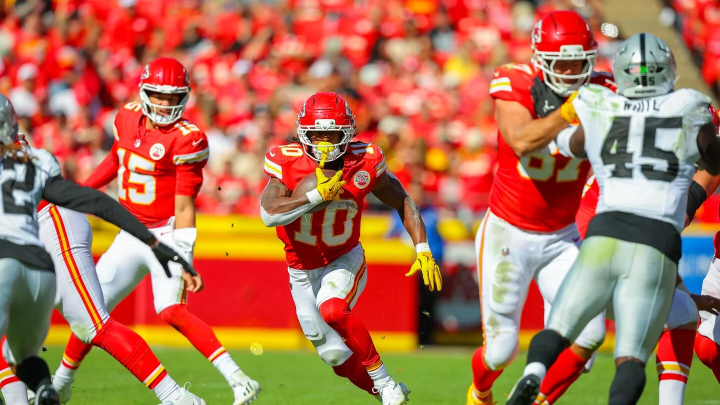 Featured image for Chiefs' Pacheco Out Week-to-Week with MCL Sprain