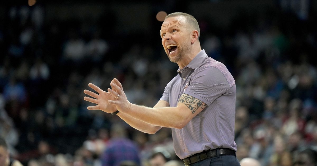 Featured image for "Pat Kelsey Named Louisville Cardinals Men's Basketball Coach in 5-Year Deal"