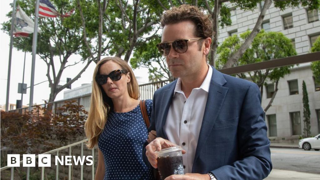 Featured image for Bijou Phillips Files for Divorce from Danny Masterson Following Rape Sentencing
