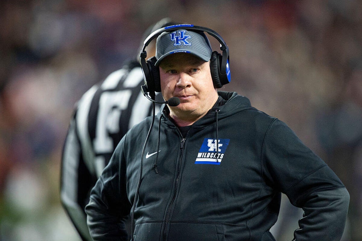 Featured image for Kentucky Football Coach Mark Stoops Expected to Be Fired Amidst Recent Losses