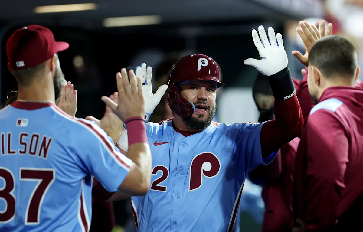 Featured image for Kyle Schwarber's Historic 4-Homer Night Boosts Phillies to Big Win