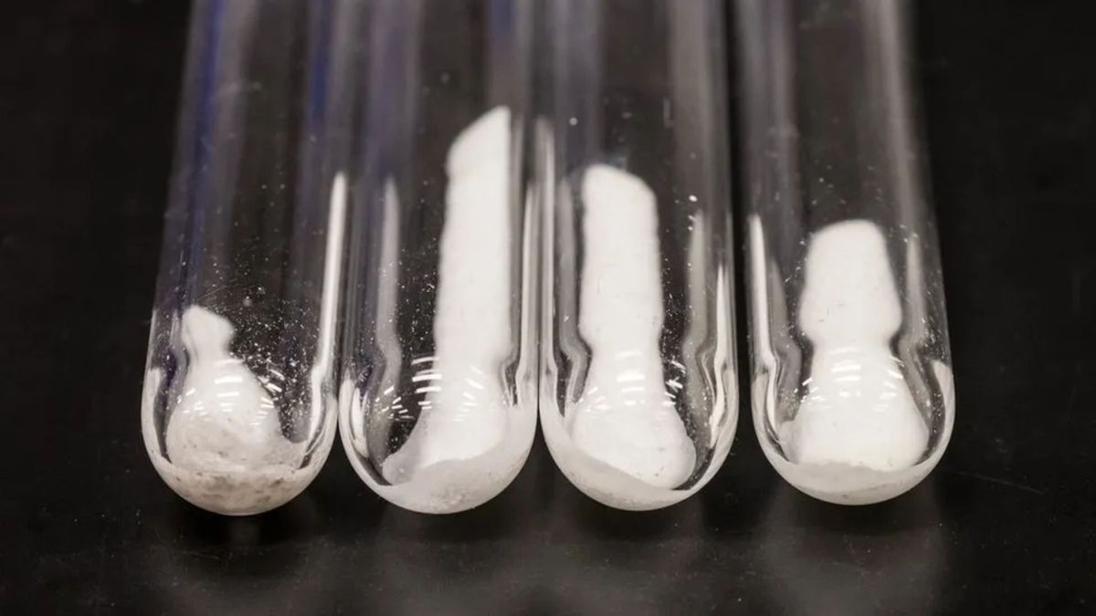 "AI-Discovered Material Offers Potential to Reduce Lithium in Batteries"
