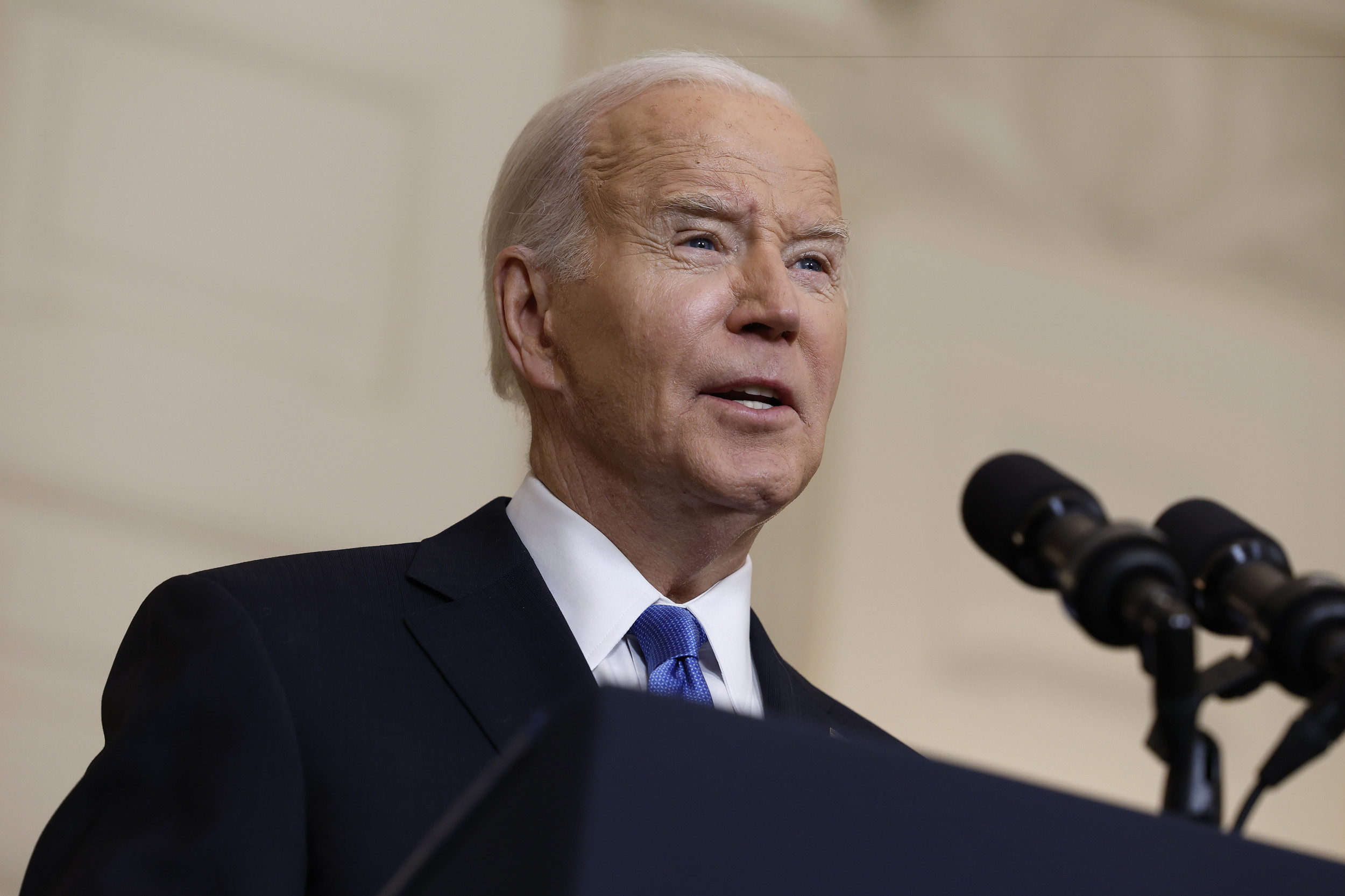 Border Crossings Plummet: A New Pattern Emerges