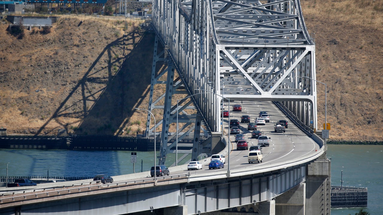 Featured image for Bay Area bridge tolls may increase to fund struggling public transit.