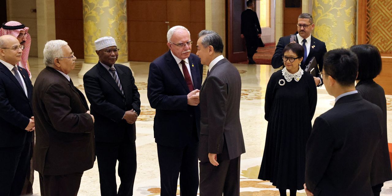 China's Growing Support for Palestinians Challenges U.S. Mideast Policy