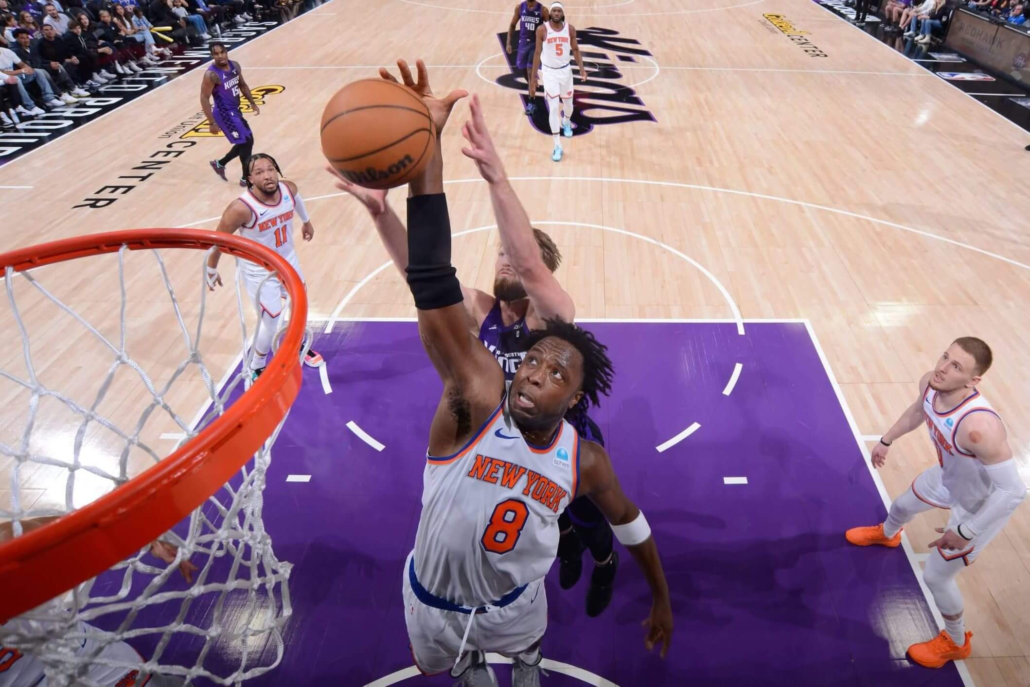 Featured image for "Knicks' OG Anunoby Faces Extended Absence Due to Elbow Injury"