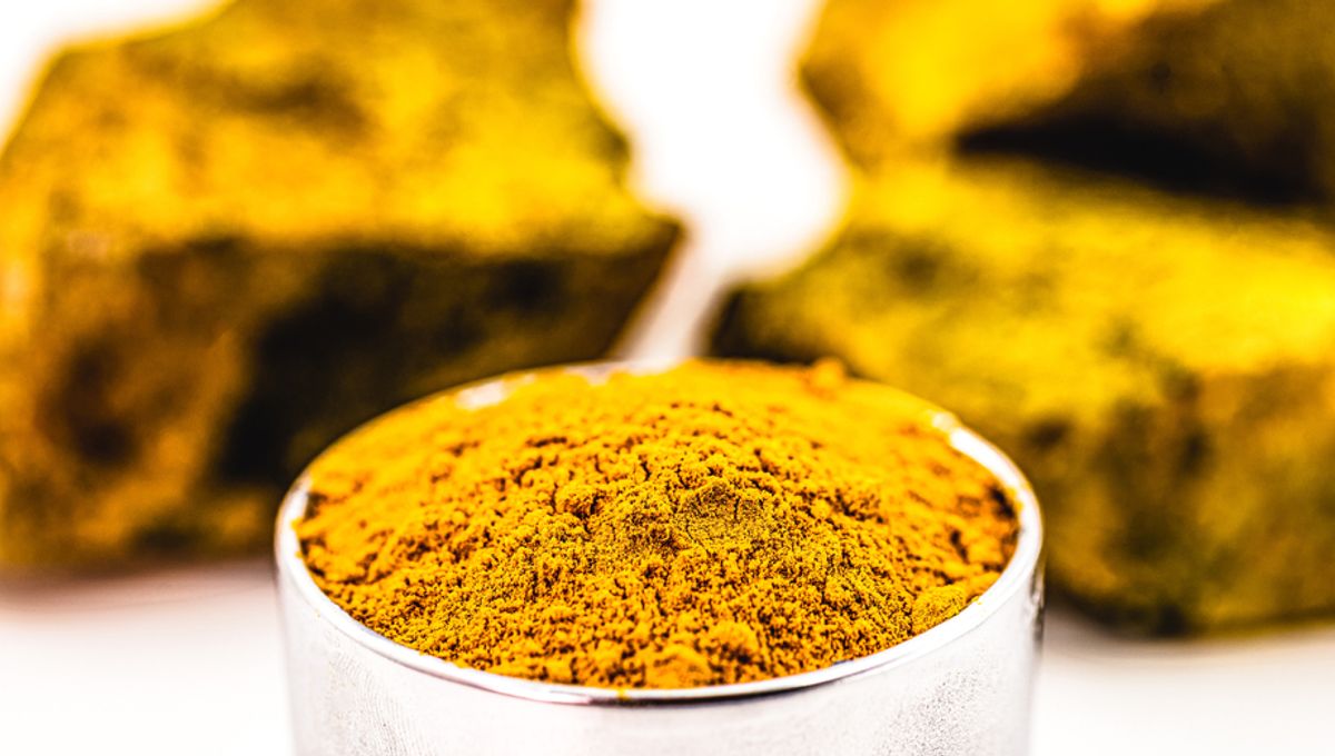 Featured image for New Short-Lived Uranium Isotope Discovered Through Multinucleon Transfer