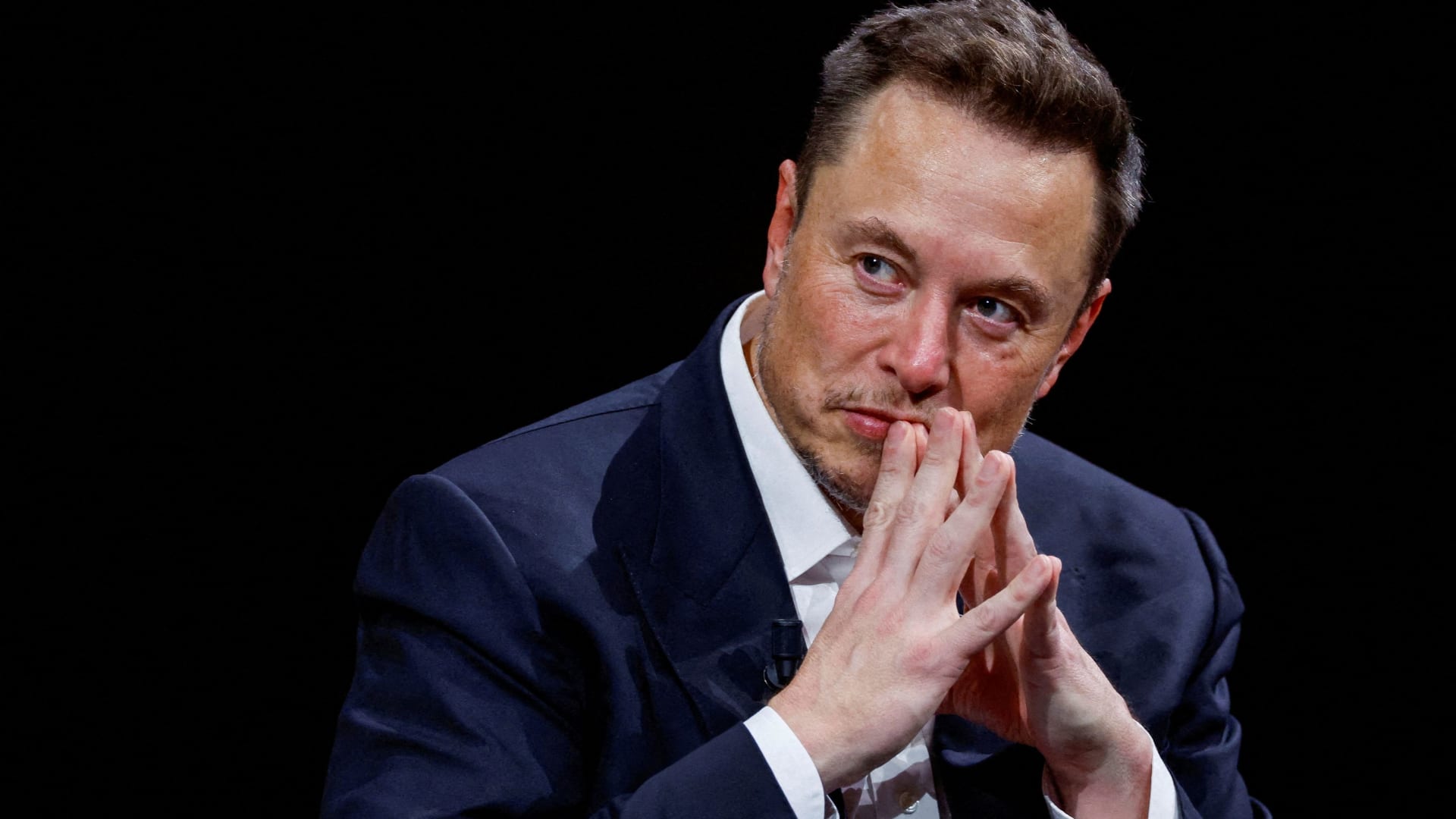 Featured image for Elon Musk Purchases Over 2.5 Million Tesla Shares in $1 Billion Investment