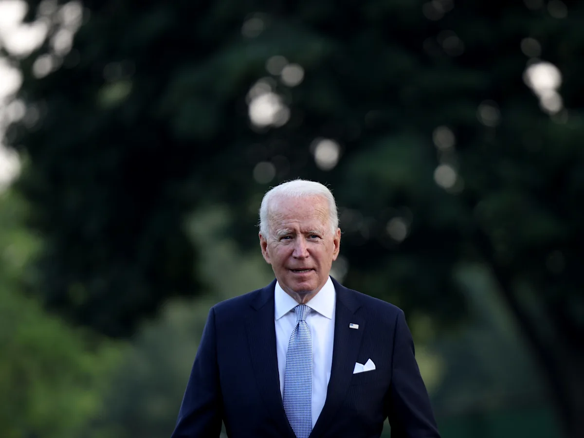 "Neurologists' Tips for Maintaining Mental Sharpness at Biden's Age"