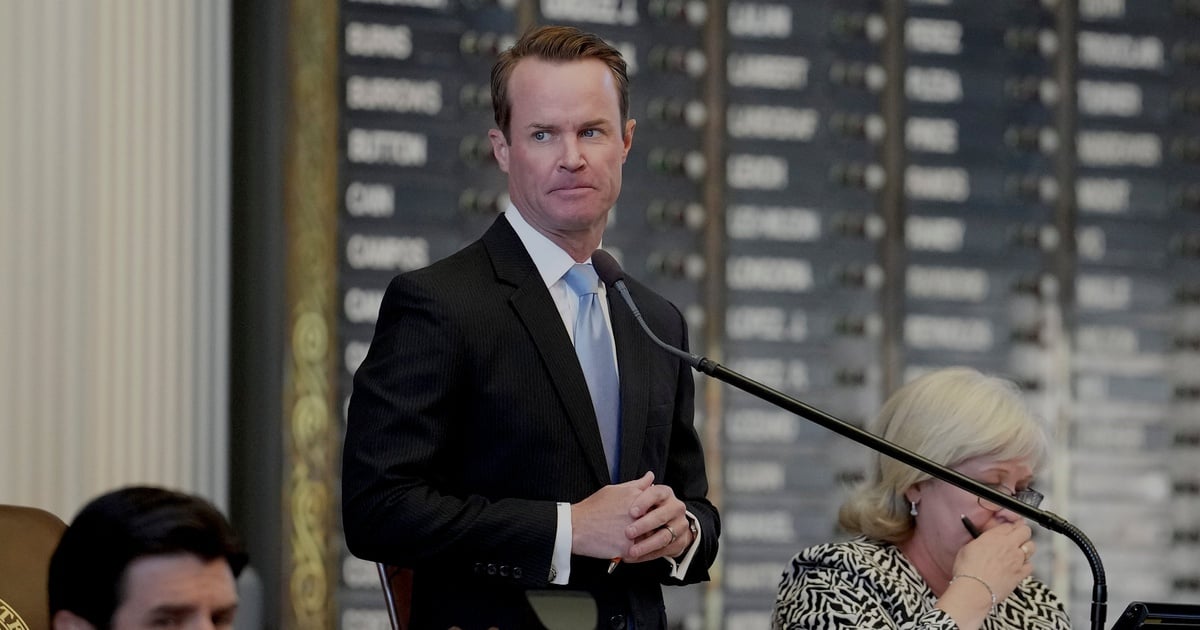 Featured image for Dade Phelan Exits Texas House Speaker Race Amid Leadership Turmoil