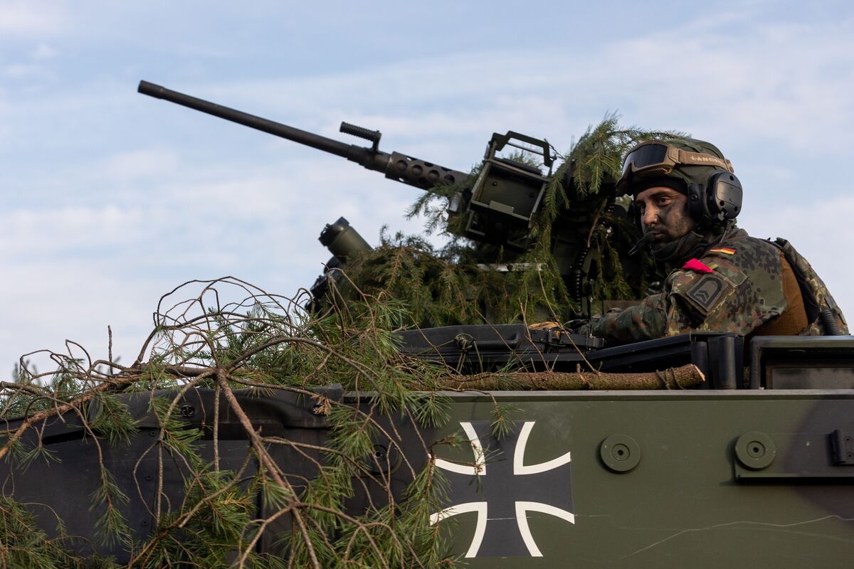 Germany Plans €25 Billion Tank Purchase to Strengthen NATO and Boost Defense Industry
