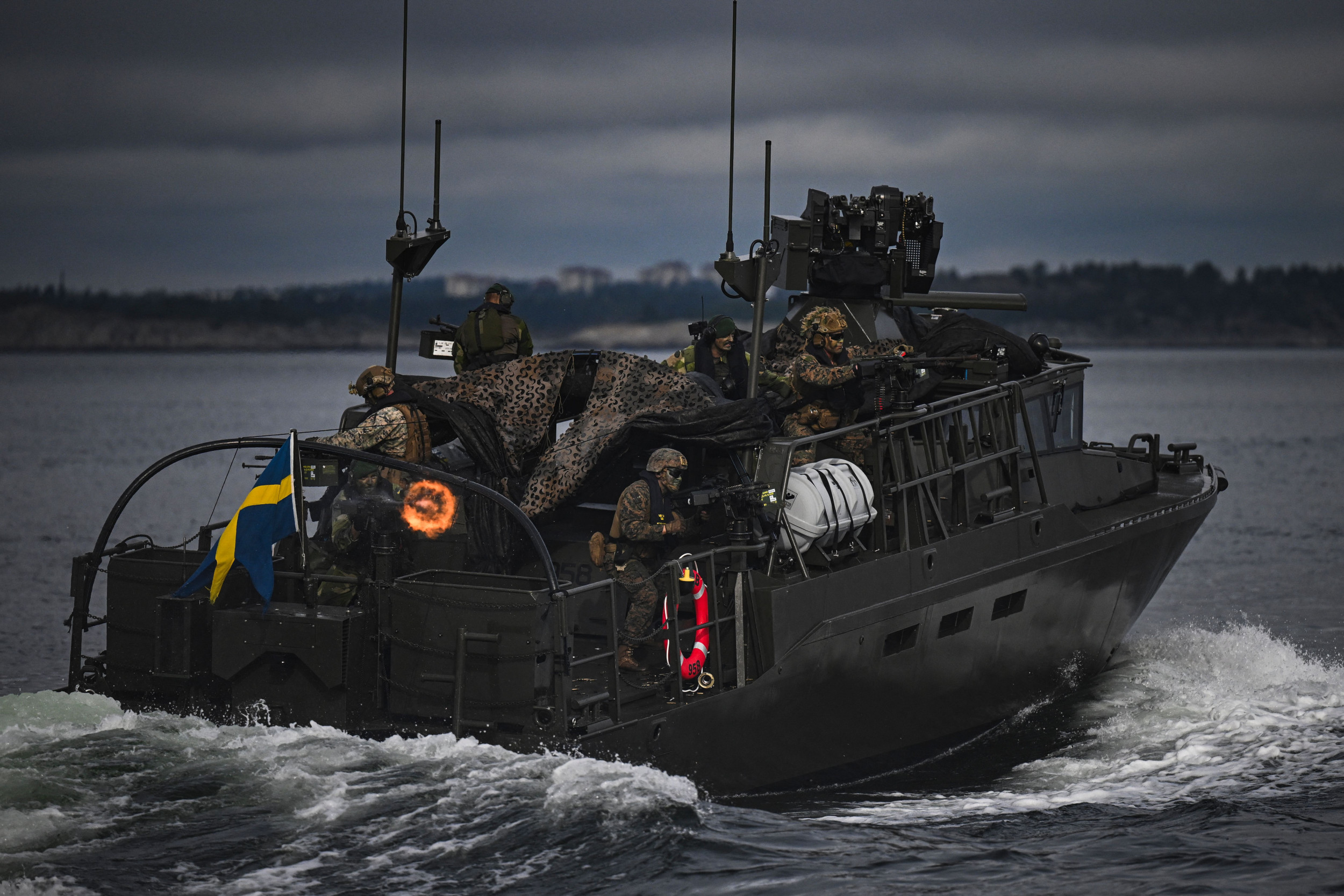 "Orban's Stance on Sweden's NATO Bid and Biden's F-16 Sale to Turkey"