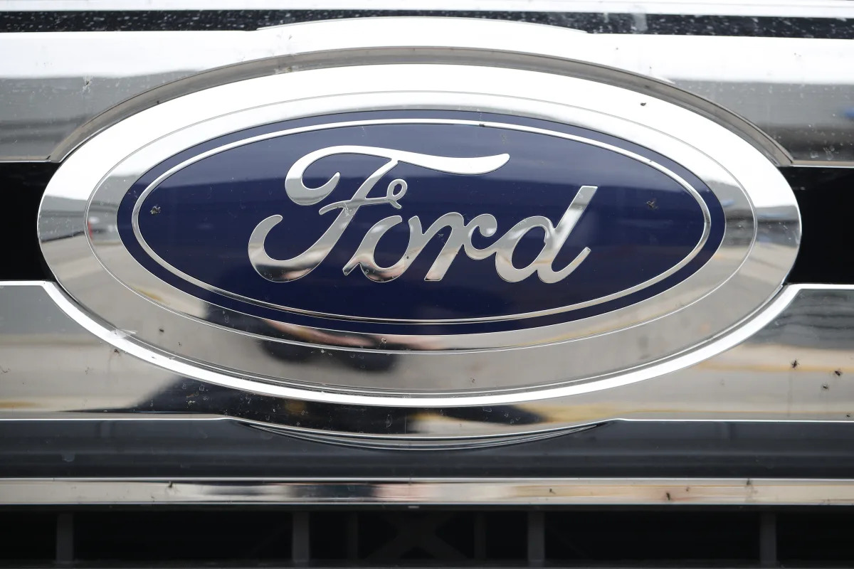 "US Investigates Ford Engine Failures in Over 700,000 Vehicles"