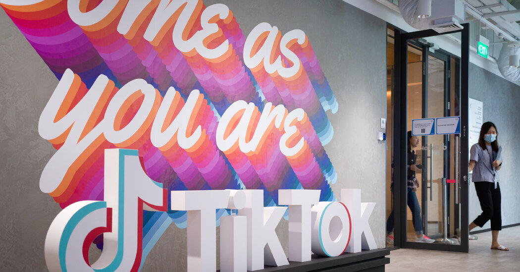 Featured image for White House Announces TikTok Deal with U.S. Oversight