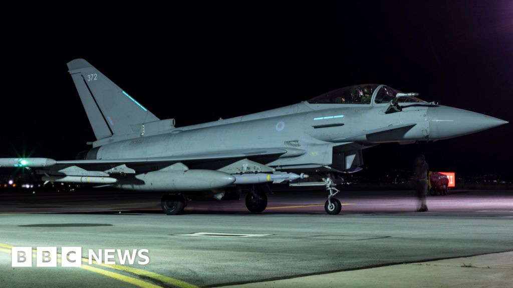 Featured image for UK and France Launch Airstrikes on Islamic State Weapons Depot in Syria