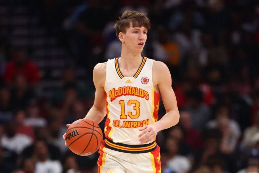 G League Ignite Secures Top Basketball Recruits, Including No. 1 Player Ron Holland.