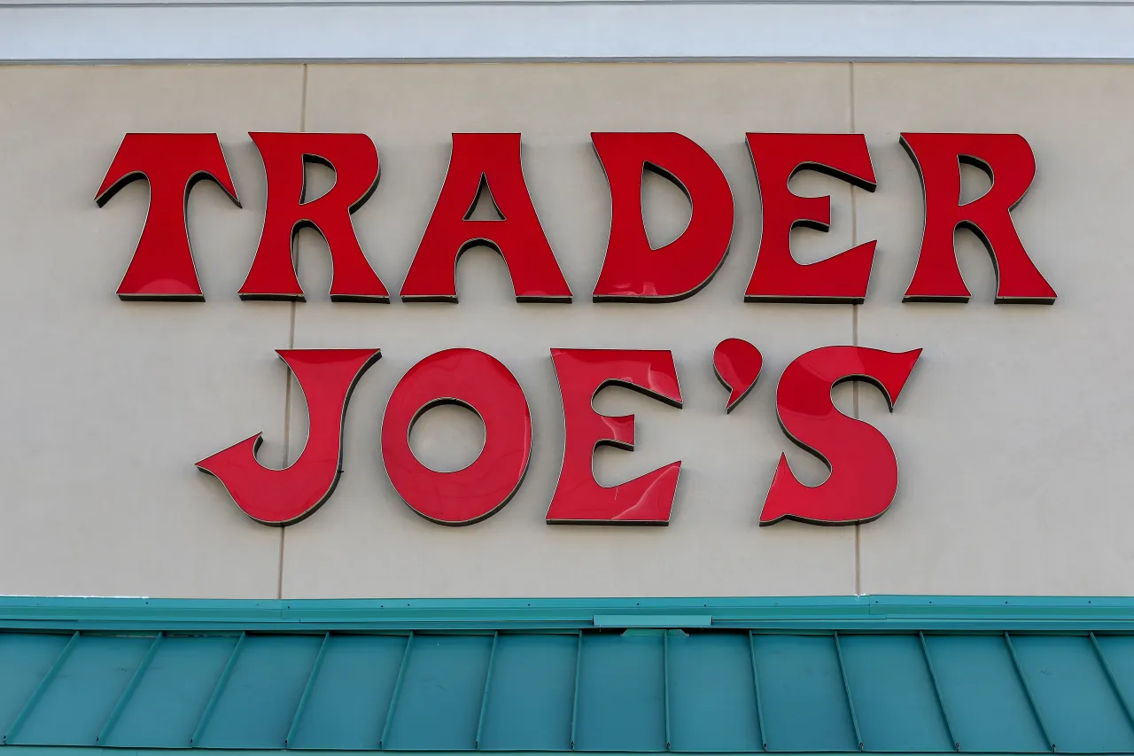 Hepatitis A contamination prompts recall of Trader Joe's fruit product.
