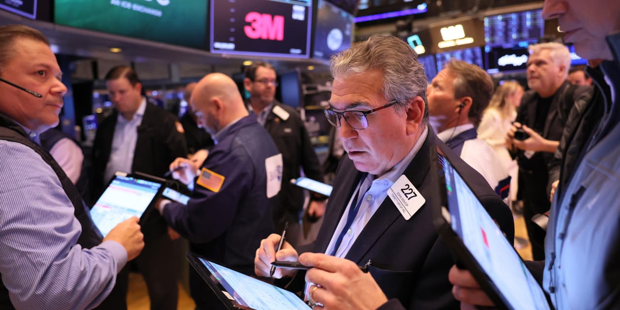 Fed Struggles to Navigate Inflation and Bank Crises as Stock Market Gains Persist.
