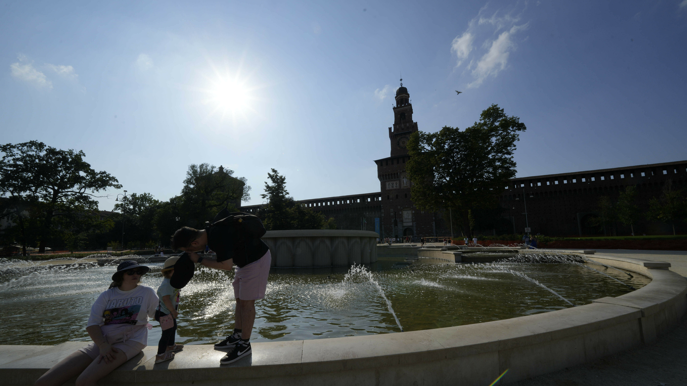 Featured image for Europeans Seek Relief as Heat Wave Sweeps Across the Continent